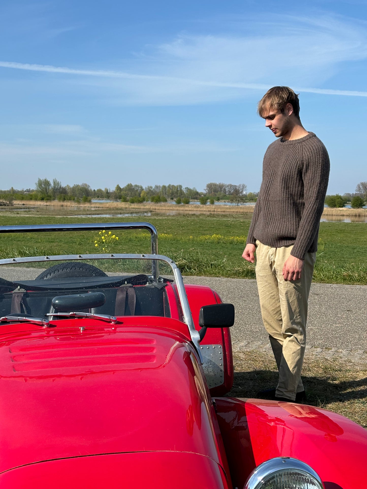 brown cashmere sweater for men